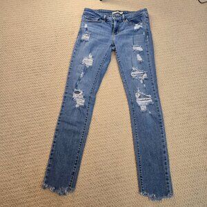 Levis 711 Skinny Jeans 27 Distressed Ripped Low Rise
